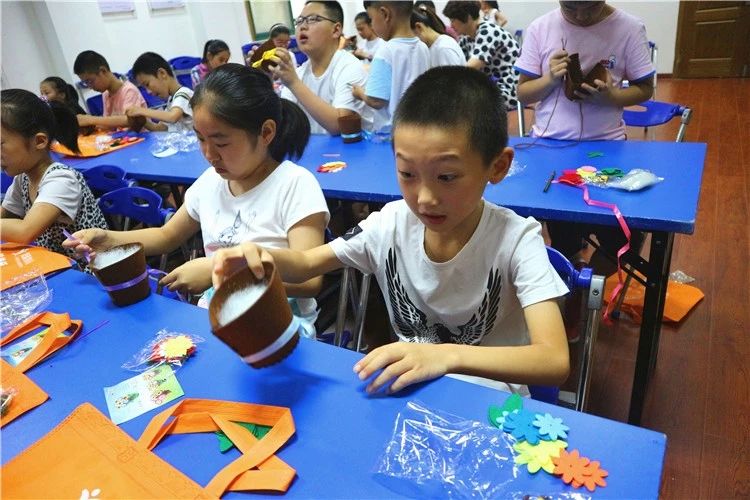 暑假生活就该多姿多彩！思源公益活动走进社区